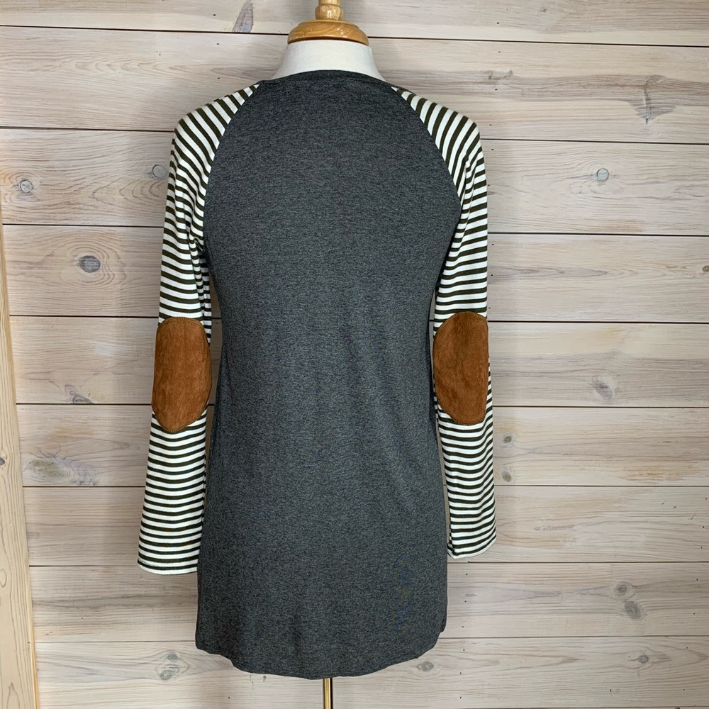 SEE NEW Long Sleeve Christmas Top with Striped Sleeves Suede Elbow Patch - Picture 3 of 6